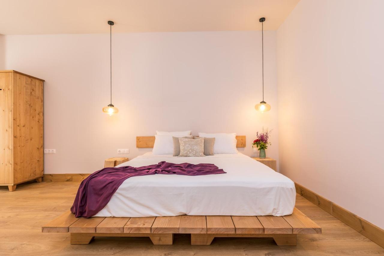 Luna Inn B&B Faiakes Exteriör bild